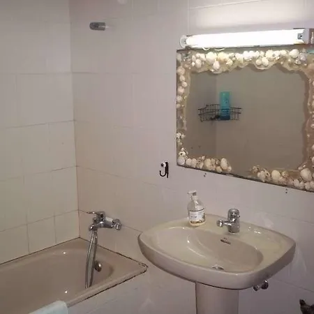 Ola Apartment *